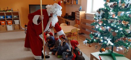 Vitaj v našej škôlke milý Mikuláš